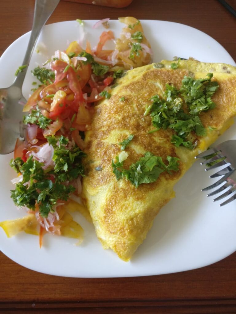 omelette and salad