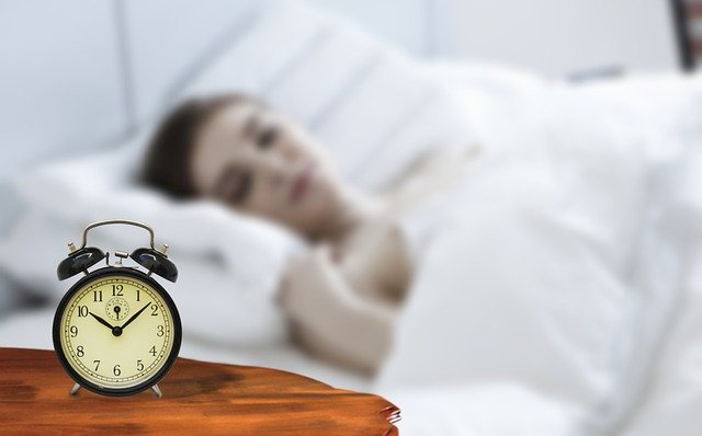woman being vulnerable with narcolepsy